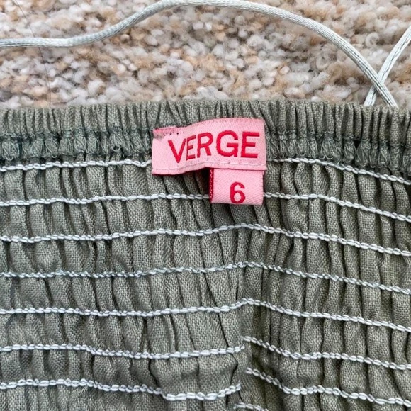 Verge Girl Puff Sleeve Crop Top - Picture 4 of 4